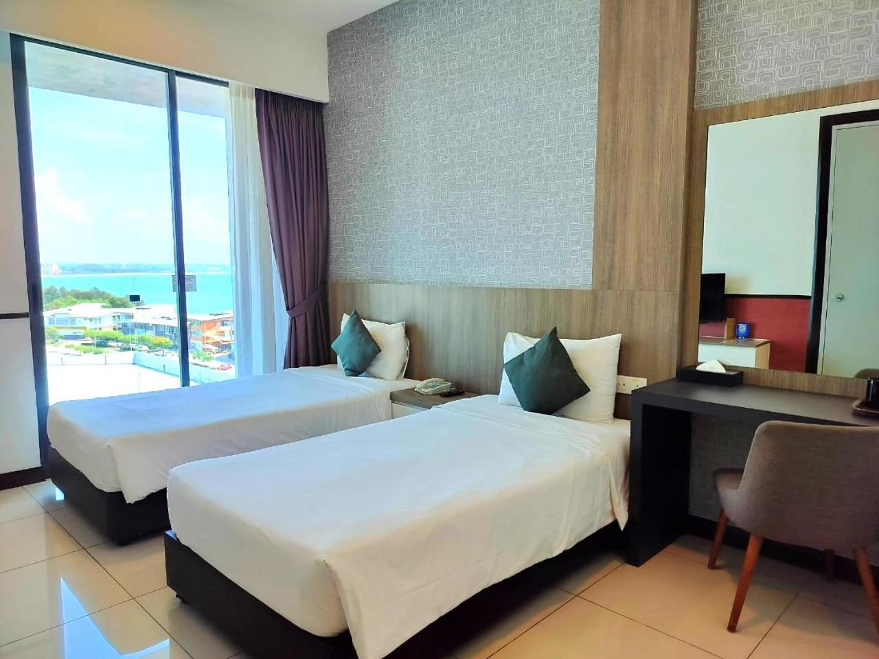 D'Wharf Hotel & Serviced Residence Port Dickson Buitenkant foto